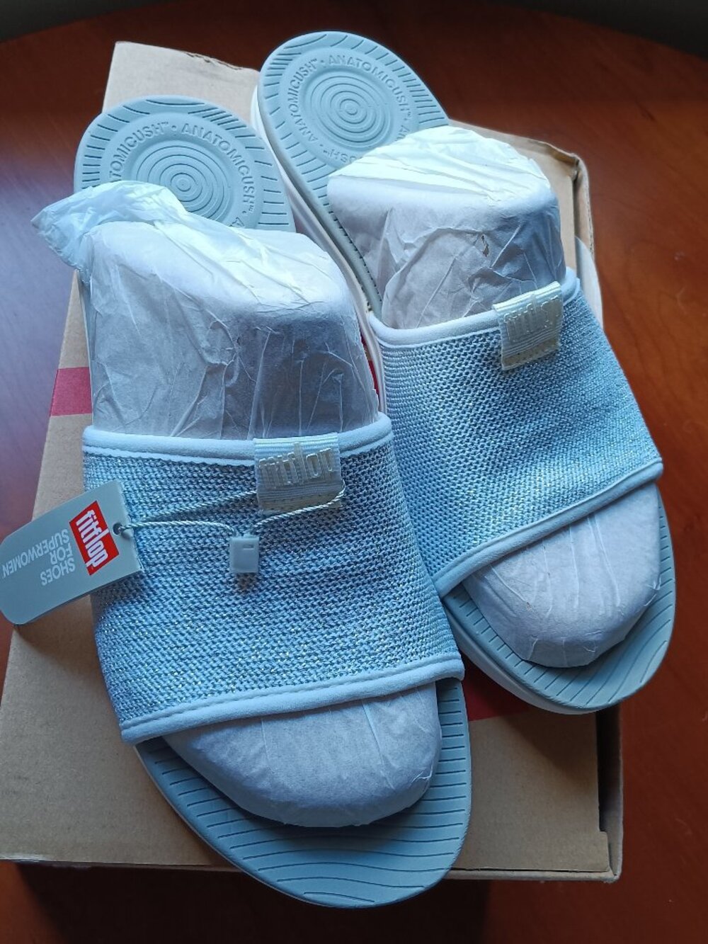 NWT Fit Flop Uberknit Silver & White Slide Sandal AnatomiCush Size 8/39